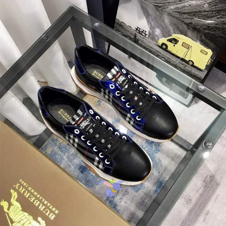Picture of Burberry Shoes _SKUBurberrysz38-44ngh02431970